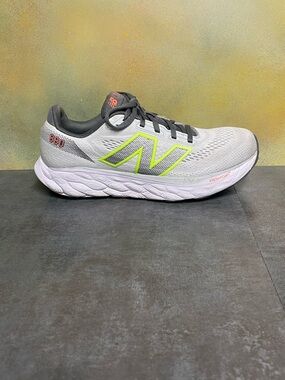 New Balance Fresh Foam X 880v14 Women’s Gray Running Shoes Size 8.5B